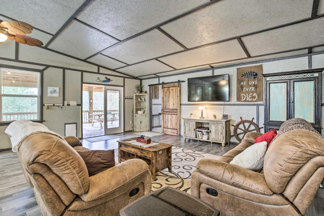 Waterfront Bay St Louis Beach House With Deck! Bay St. Louis Bagian luar foto